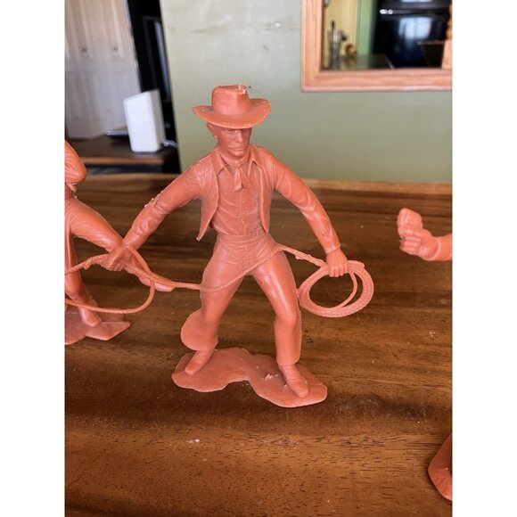 Vintage Louis Marx Cowboy Western Fort Apache Figure 1960's Plastic 5" Lot - Picture 8 of 16